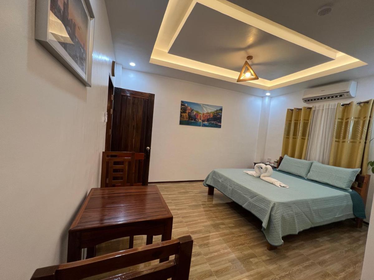 Rich-Vania Suites General Luna  Buitenkant foto