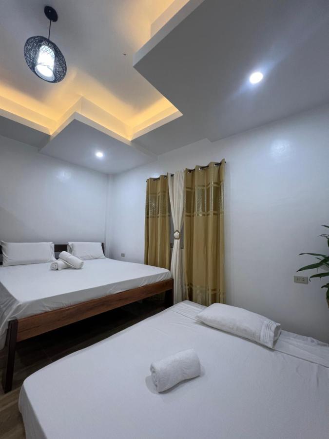 Rich-Vania Suites General Luna  Buitenkant foto